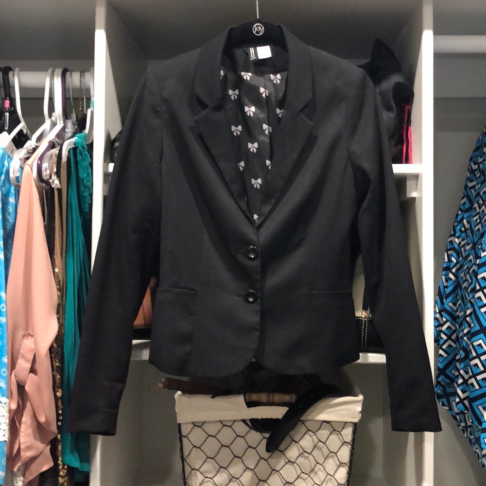 H & M black blazer